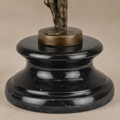 Sculpture bronze jeune ballerine en arabesque sur marbre, vue 6