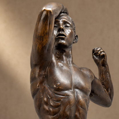 Sculpture bronze Nu masculin athlétique sur socle marbre, vue 5