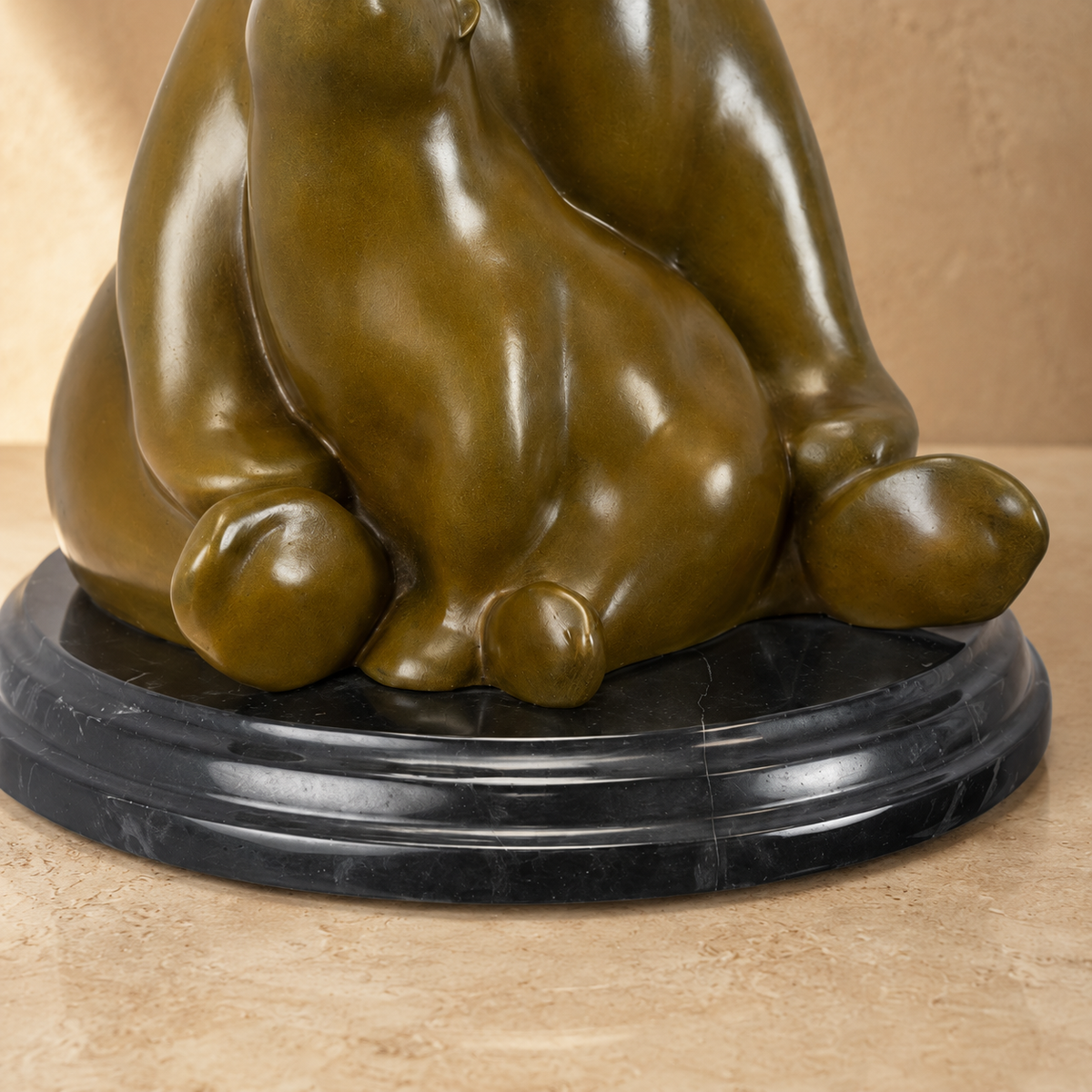 Sculpture bronze ourse et ourson sur socle marbre, vue 7