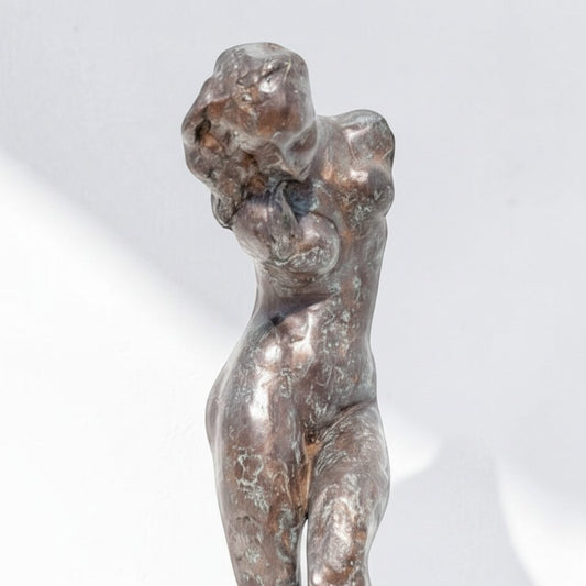 Sculpture en bronze patiné Ève d'après Rodin, vue 2