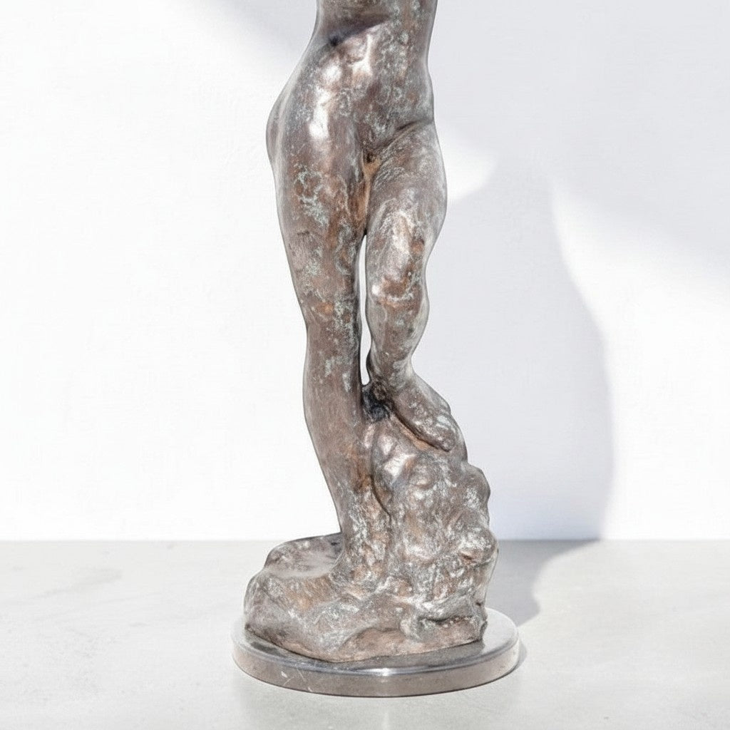 Sculpture en bronze patiné Ève d'après Rodin, vue 3