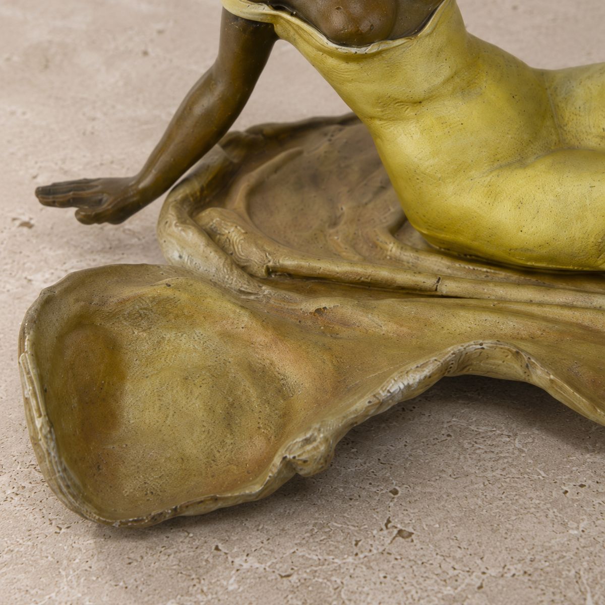 Sculpture bronze polychrome baigneuse allongée Art Déco, vue 7