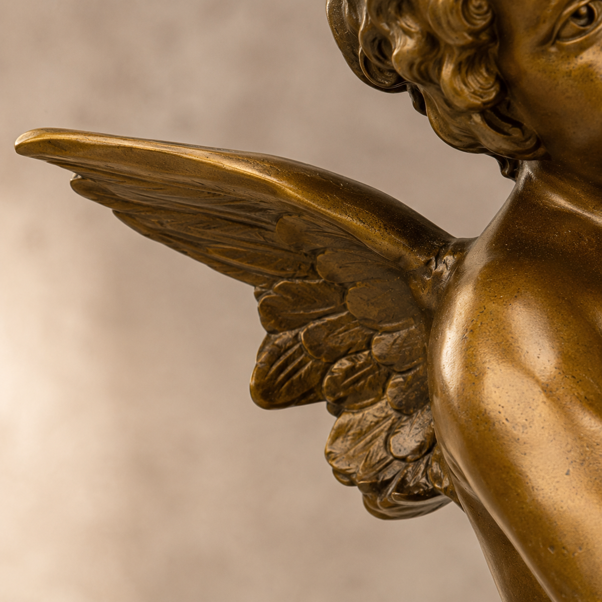 Sculpture bronze putto musicien au tambour sur socle marbre, vue 4