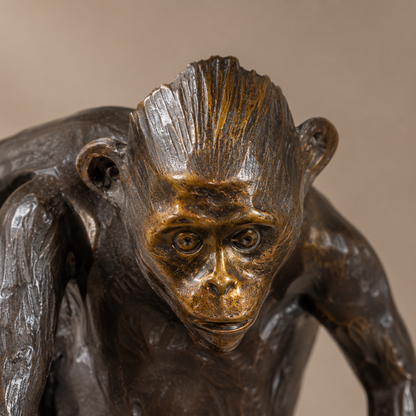 Sculpture bronze singe perché sur branche, socle marbre, vue 2