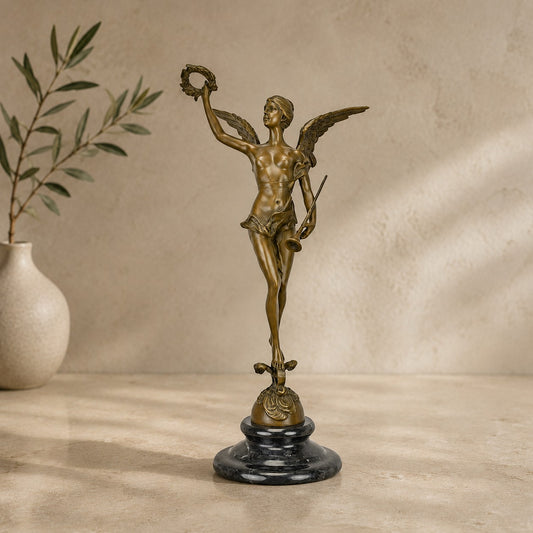 Sculpture bronze Victoire ailée à la couronne de laurier