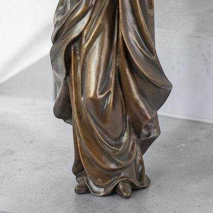 Sculpture en bronze Vierge Marie en prière voile drapé, vue 3