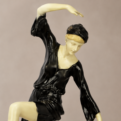 Sculpture chryséléphantine danseuse Art Déco socle onyx, vue 3