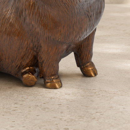 Sculpture cochon assis en bronze à patine brune dorée, vue 7