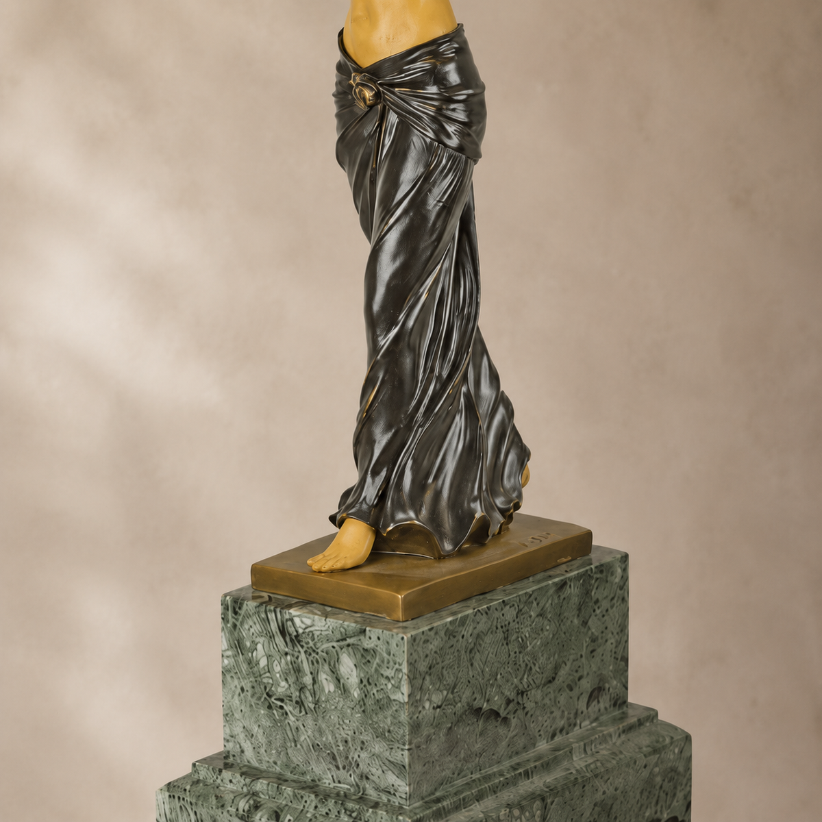 Sculpture danseuse orientale en bronze et ivoirine Art Déco, vue 4