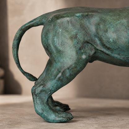 Sculpture de lion en bronze à patine verte, vue 6