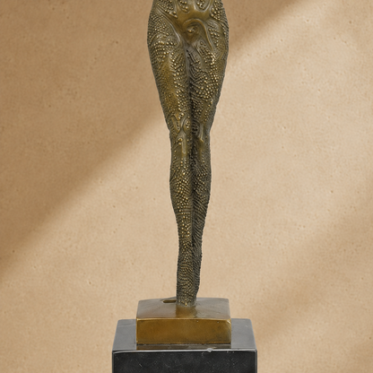 Sculpture en bronze Art Déco femme aux bras levés, vue 6