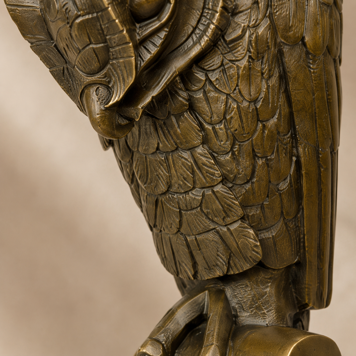 Sculpture en bronze Art Déco hibou sur socle en marbre, vue 4