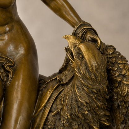 Sculpture en bronze Léda et le Cygne sur socle marbre noir, vue 5