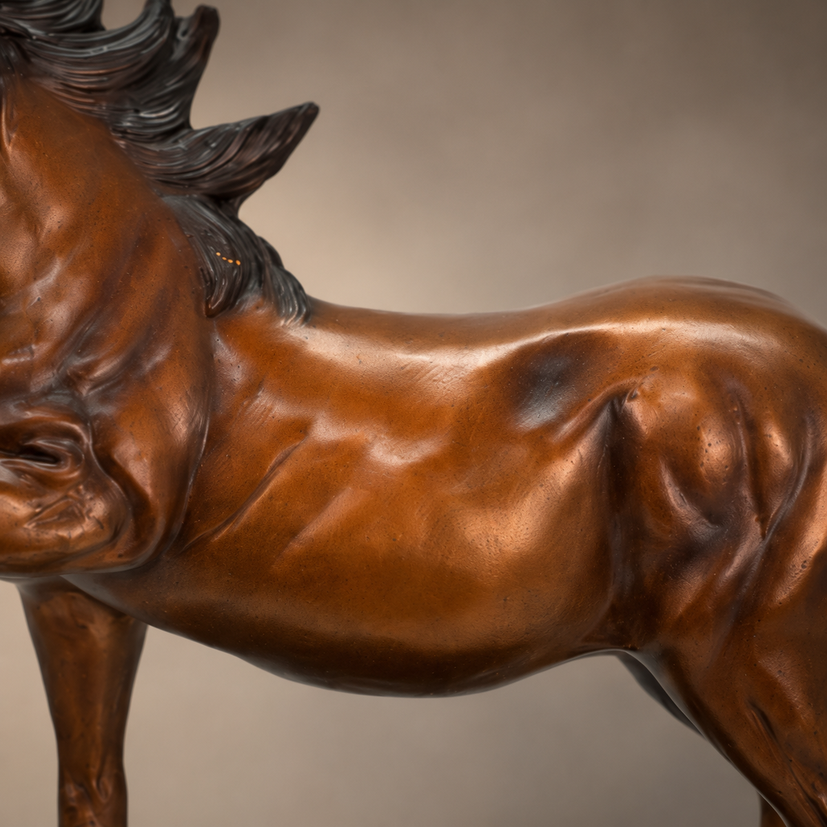 Sculpture en bronze patiné, cheval cabré sur socle marbre, vue 5