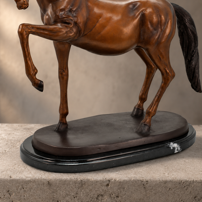 Sculpture en bronze patiné, cheval cabré sur socle marbre, vue 7
