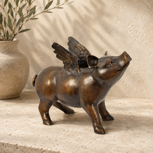 Sculpture en bronze patiné cochon ailé fantaisiste