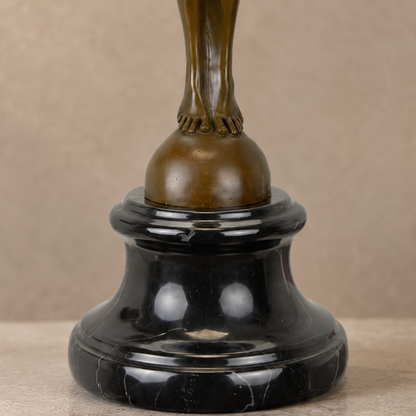 Sculpture en bronze patiné, icare aux ailes déployées, vue 6