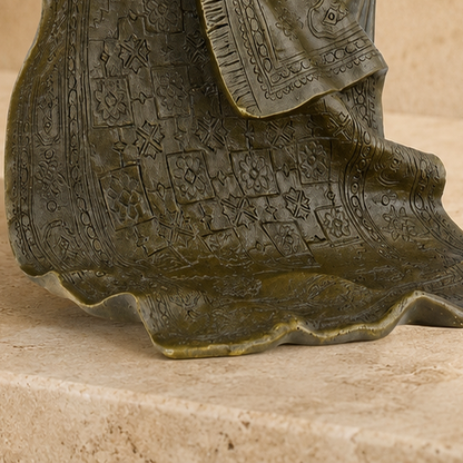 Sculpture en bronze patiné, marchand de tapis oriental, vue 7