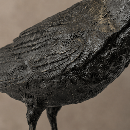 Sculpture en bronze patiné représentant un corbeau, vue 4