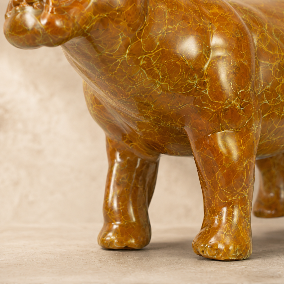 Sculpture en bronze patiné représentant un hippopotame, vue 5