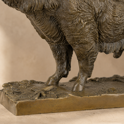 Sculpture en bronze patiné, sanglier en mouvement sur marbre, vue 4