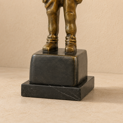 Sculpture en bronze patiné, scaphandrier en pied, vue 7