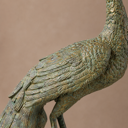 Sculpture en bronze patiné vert figurant un paon sur branche, vue 4