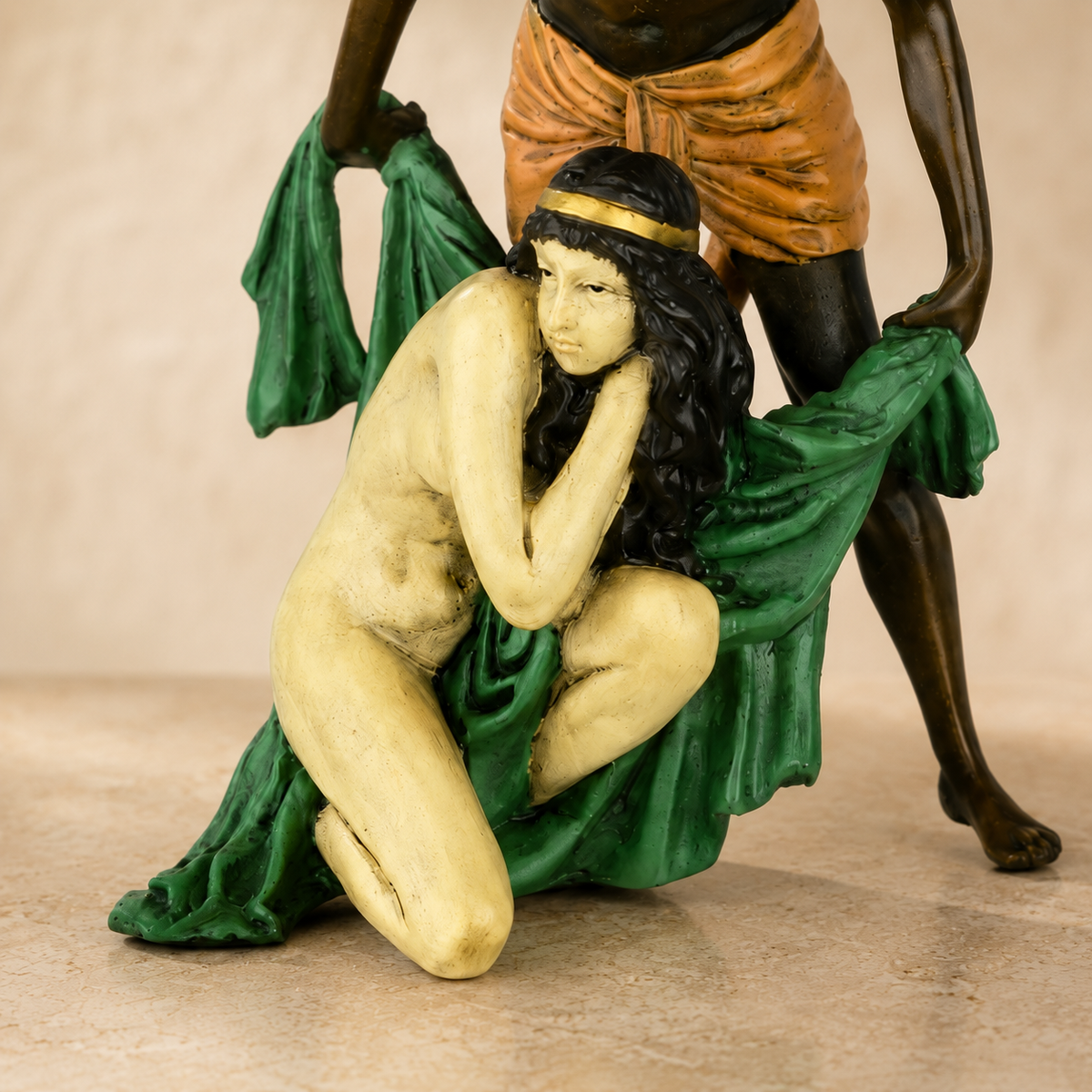 Sculpture en bronze polychrome, serviteur et odalisque, vue 7
