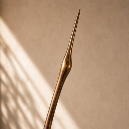 Sculpture en laiton doré, grue élancée col tendu, vue 2