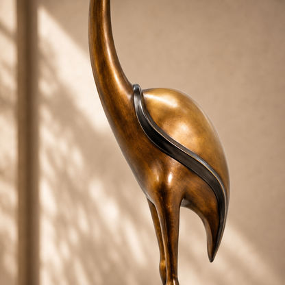 Sculpture en laiton doré, grue élancée col tendu, vue 7
