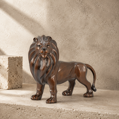 Sculpture lion debout en bronze patiné brun style Art Déco