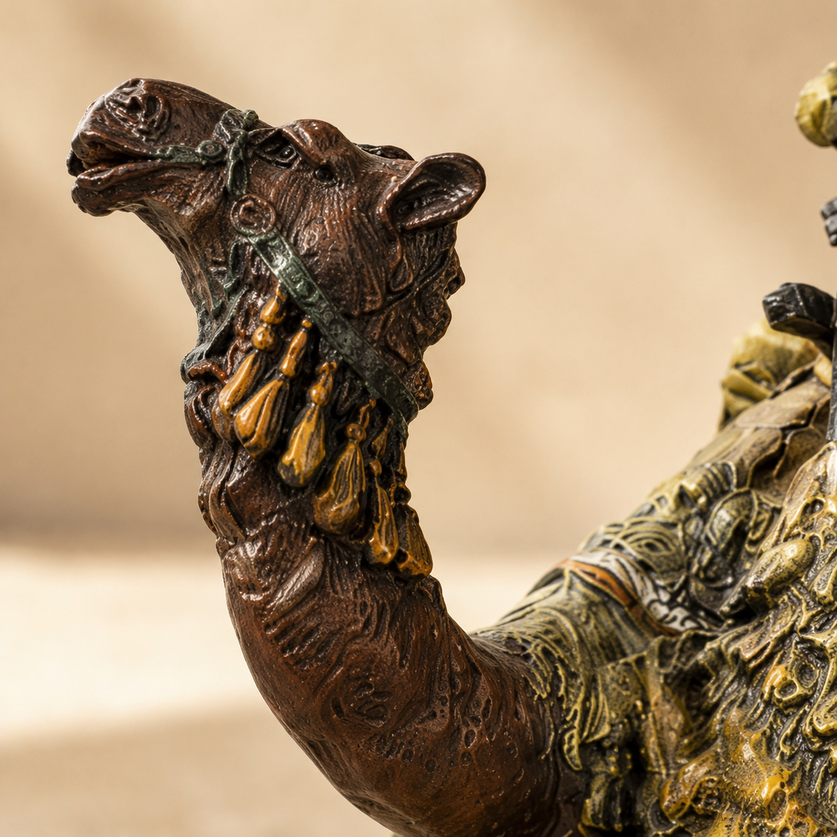Sculptures bronze polychrome, chameliers arabes, vue 2