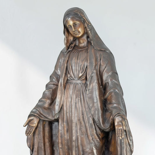 Statue Vierge Marie en bronze à patine brune sur socle marbre, vue 2